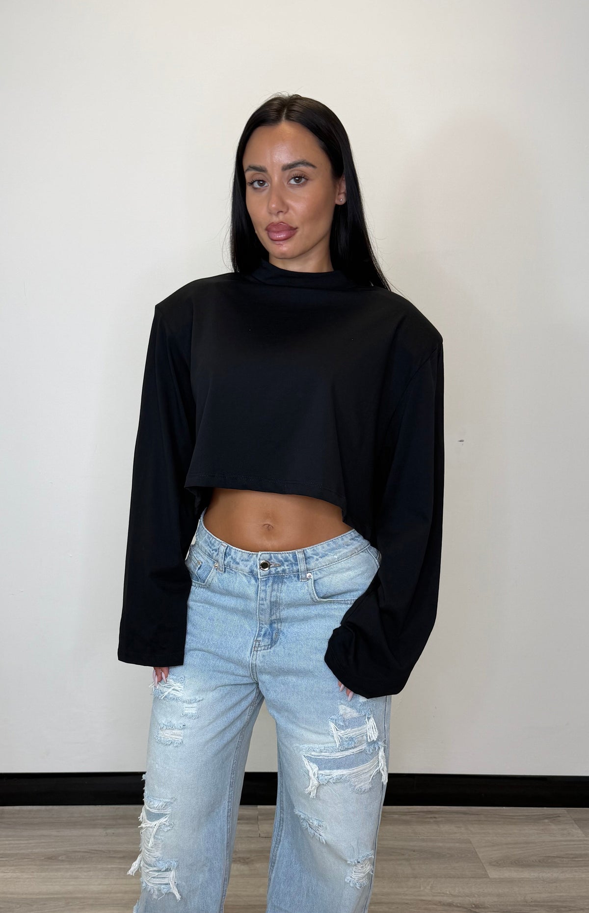 MAGLIA CROP CON SPALLINE