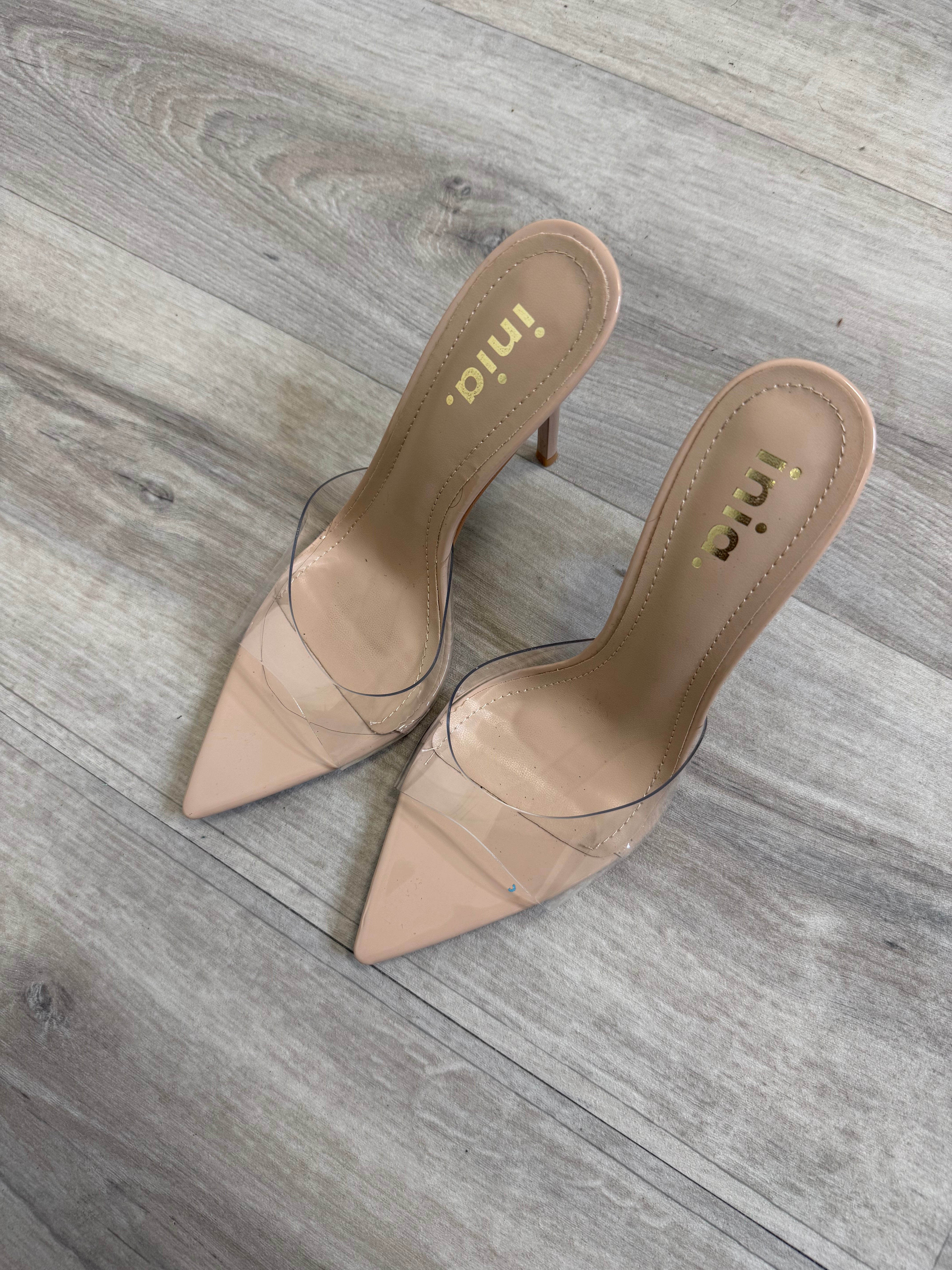 MULES NUDE LOOK
