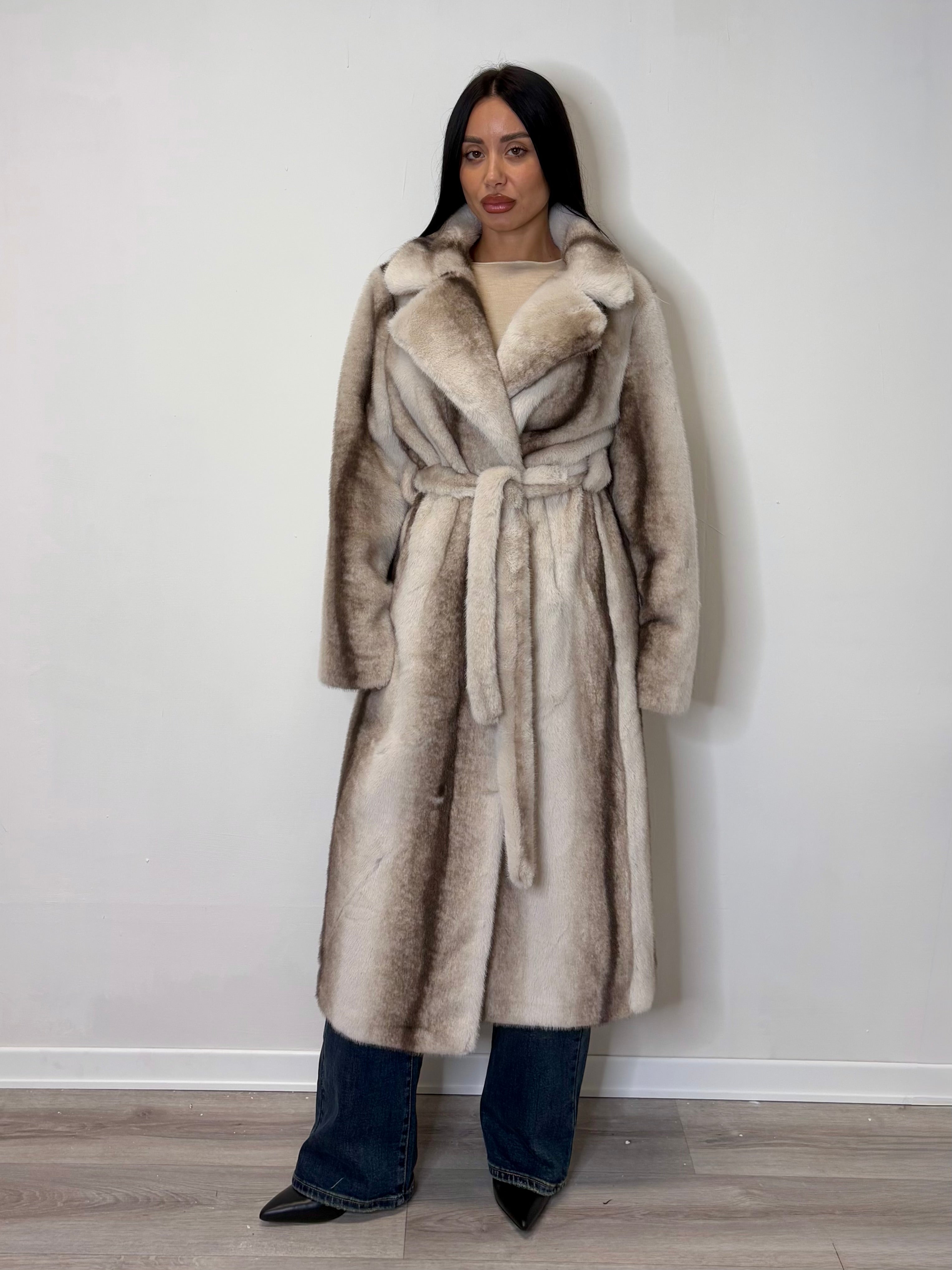 Fur coat crema