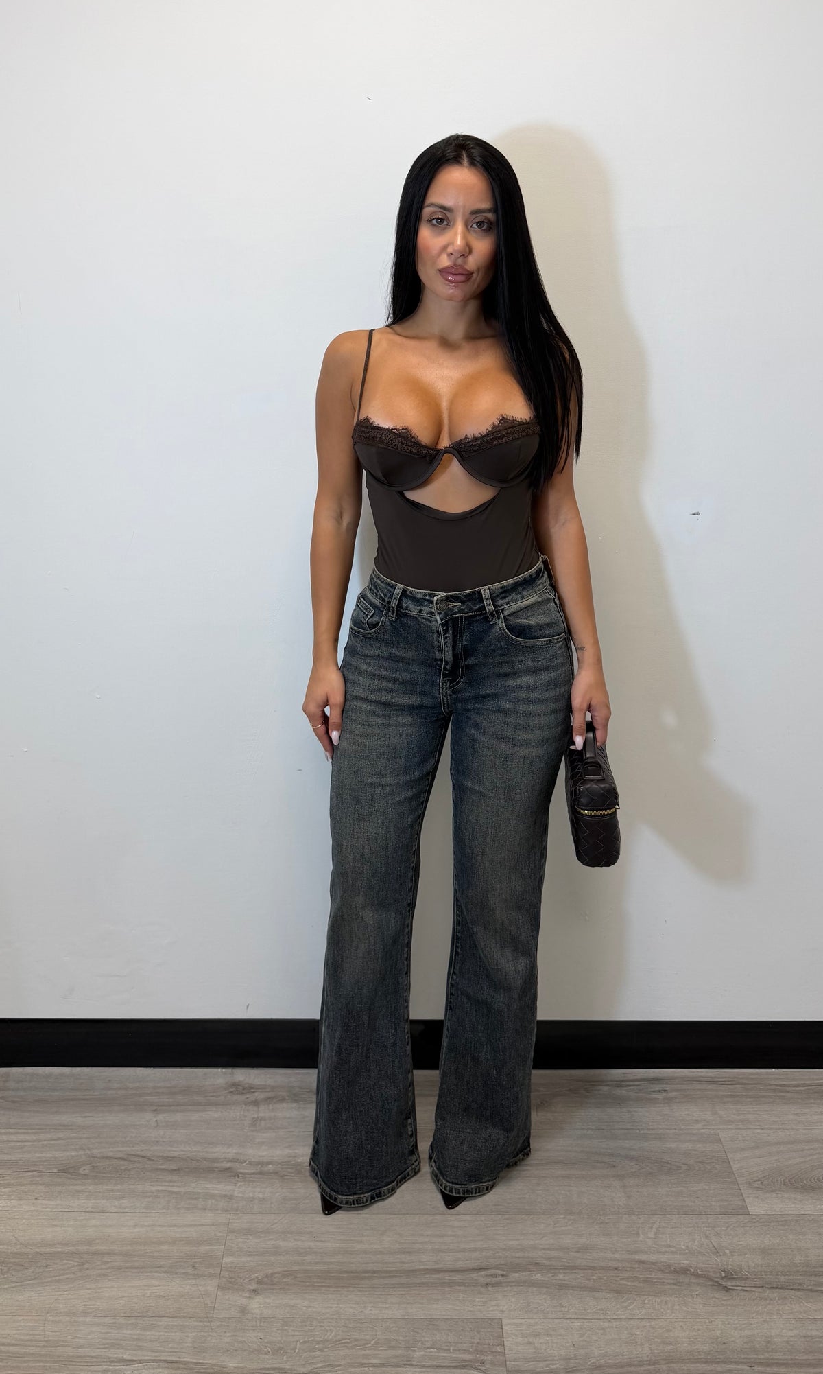 BODY NAOMIE