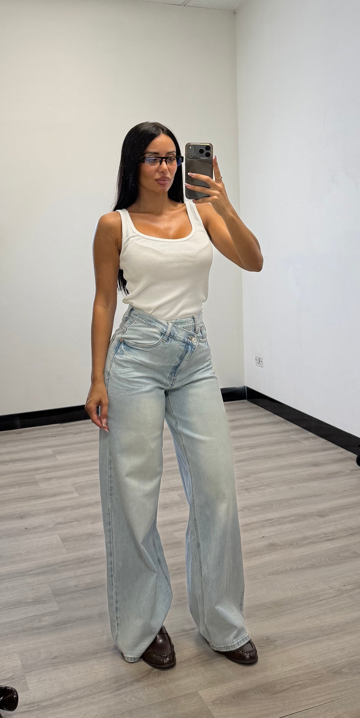JEANS ASIMMETRICO CROSS LIGHT