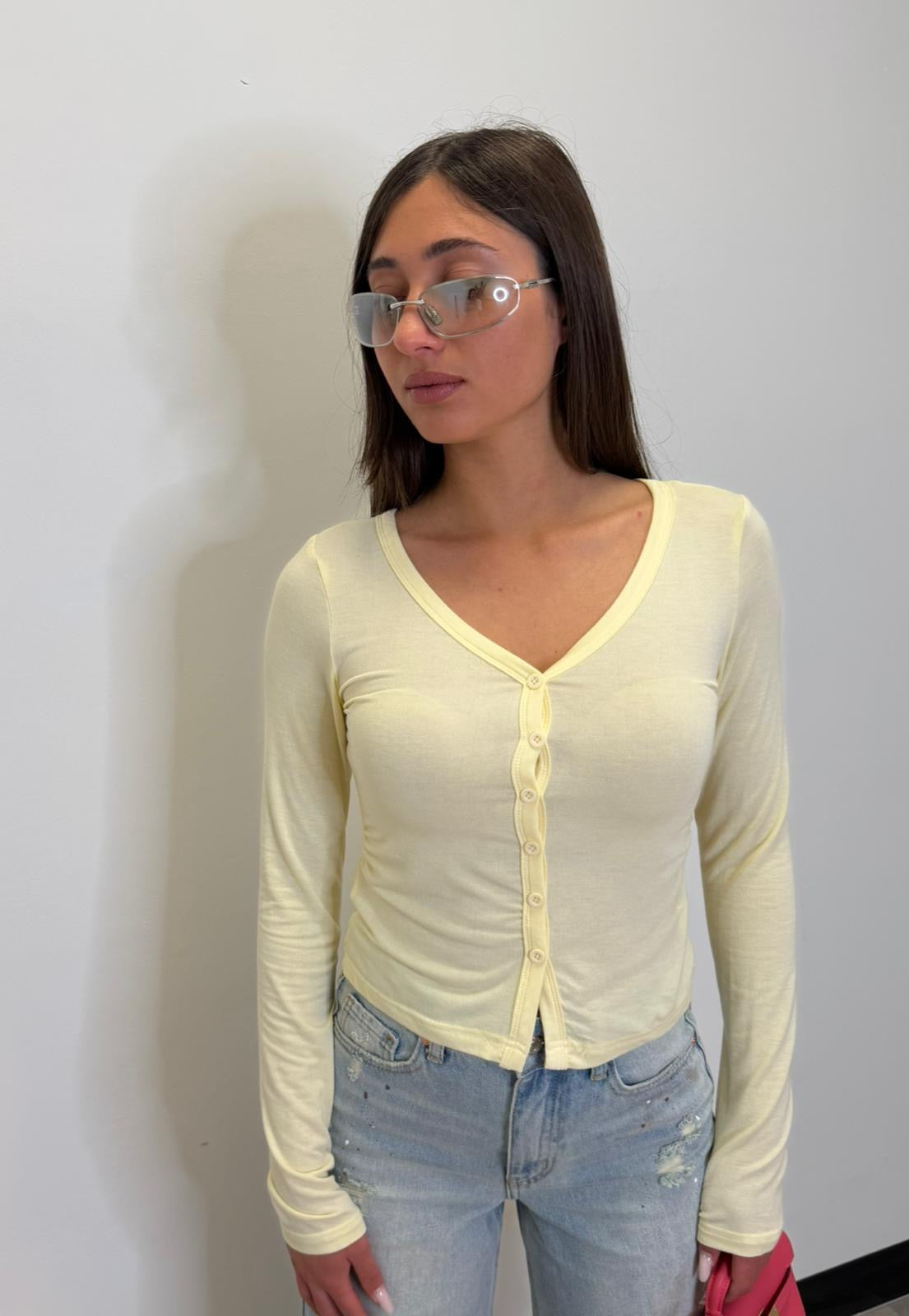 Maglia serafino con finti bottoni