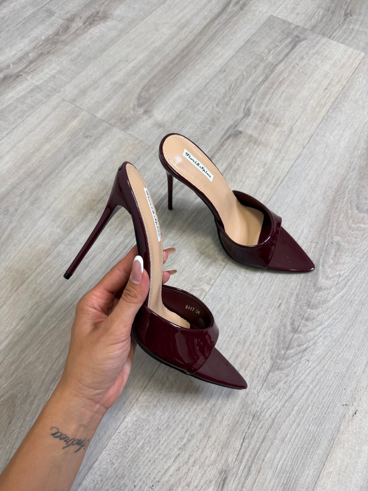 MULES VERNICE