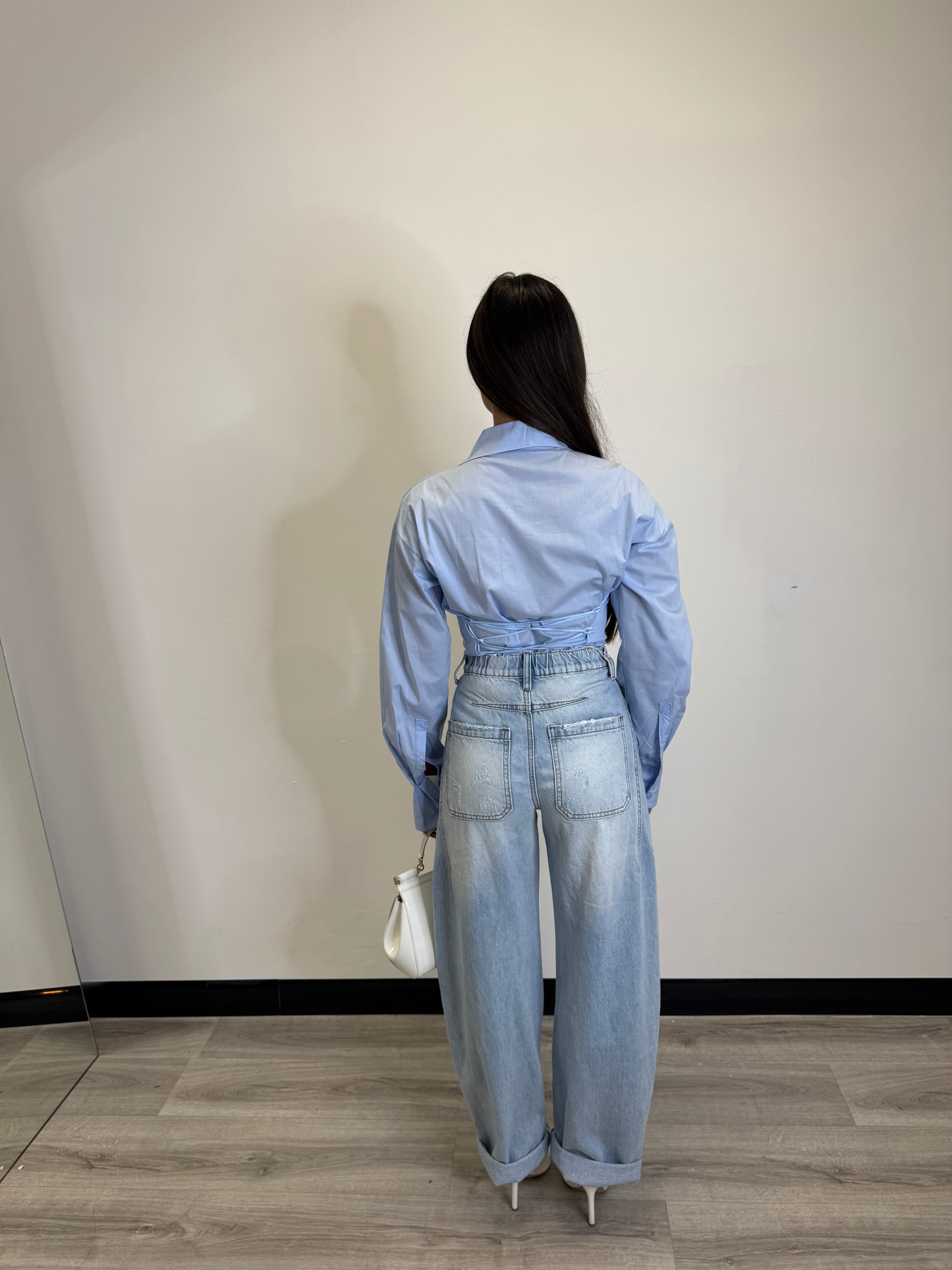 Camicia con stringhe