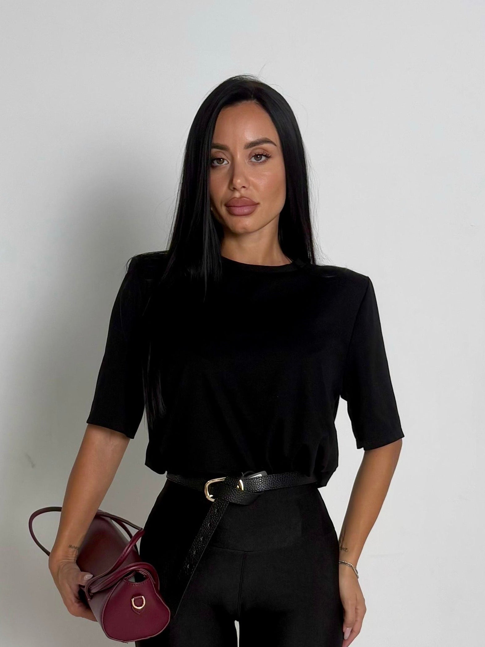 Maglia mezza manica con spalline nero