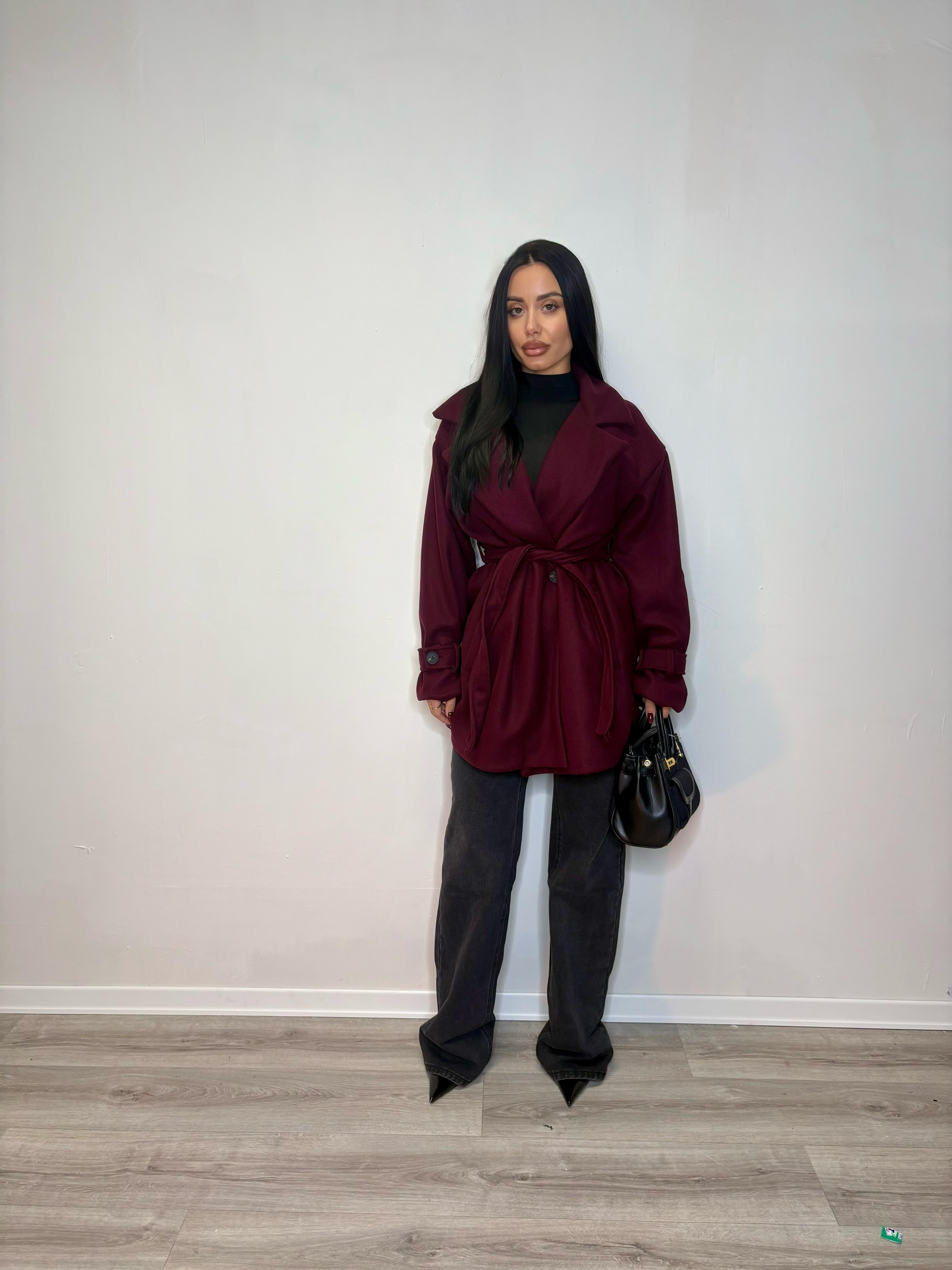 Cappotto corto con cintura