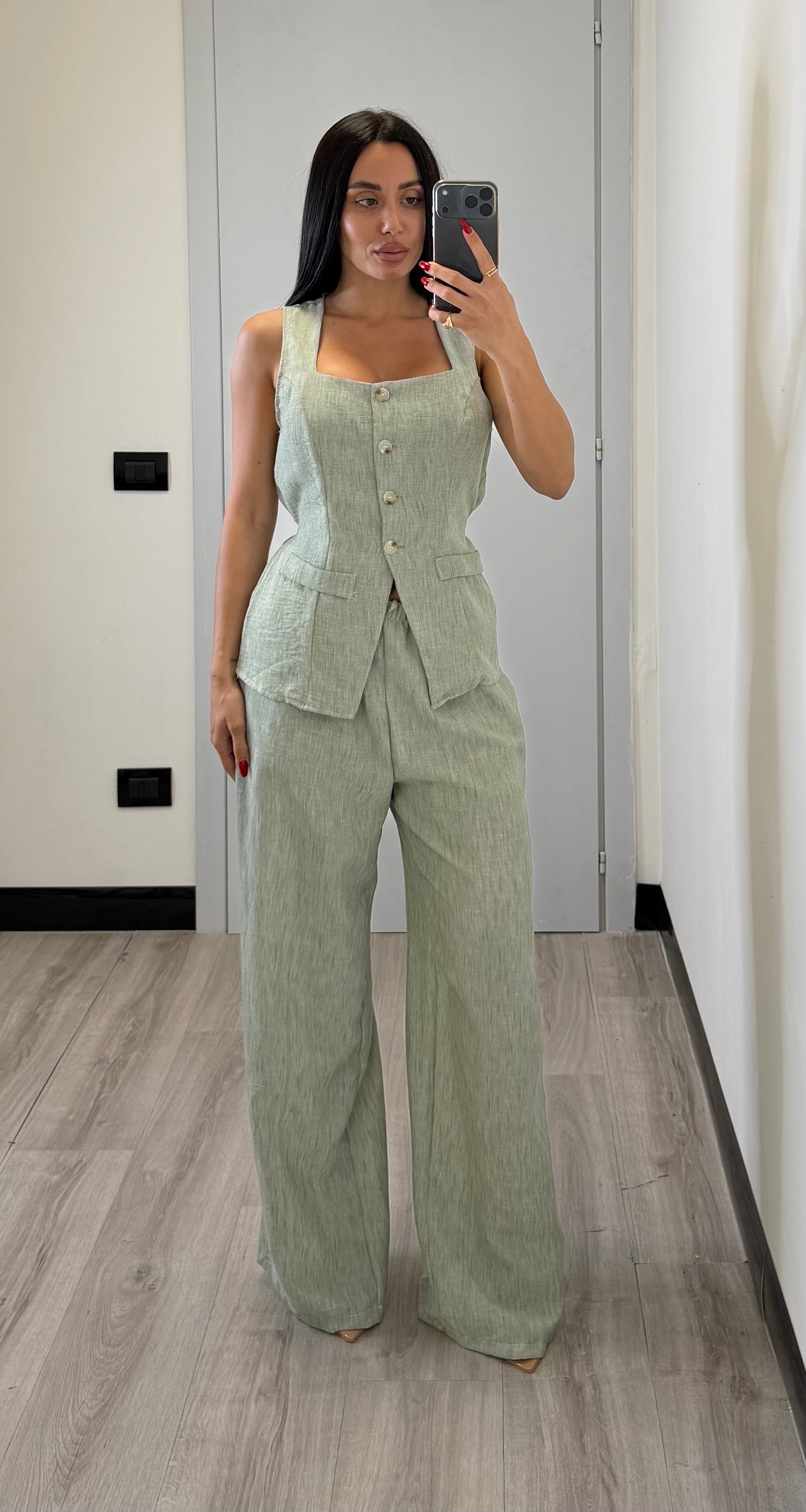 Coordinato con gilet in lino