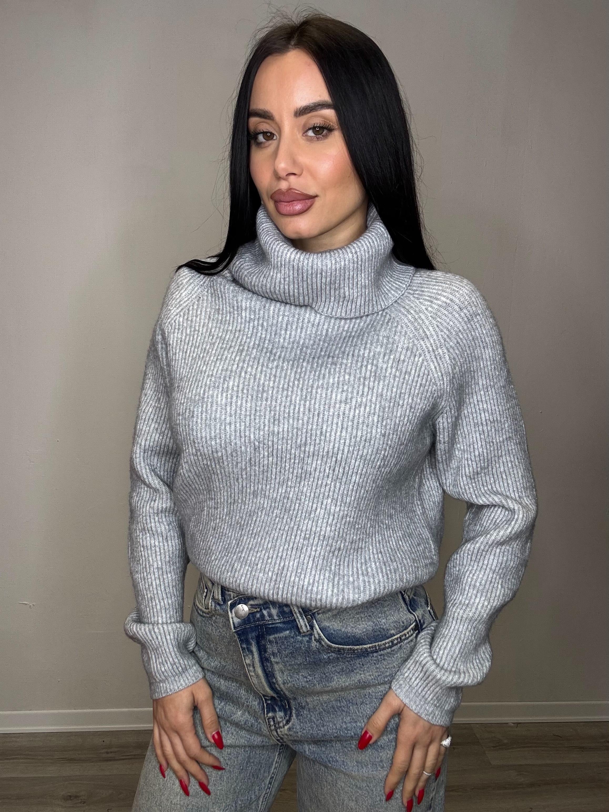 Pullover oversize collo alto