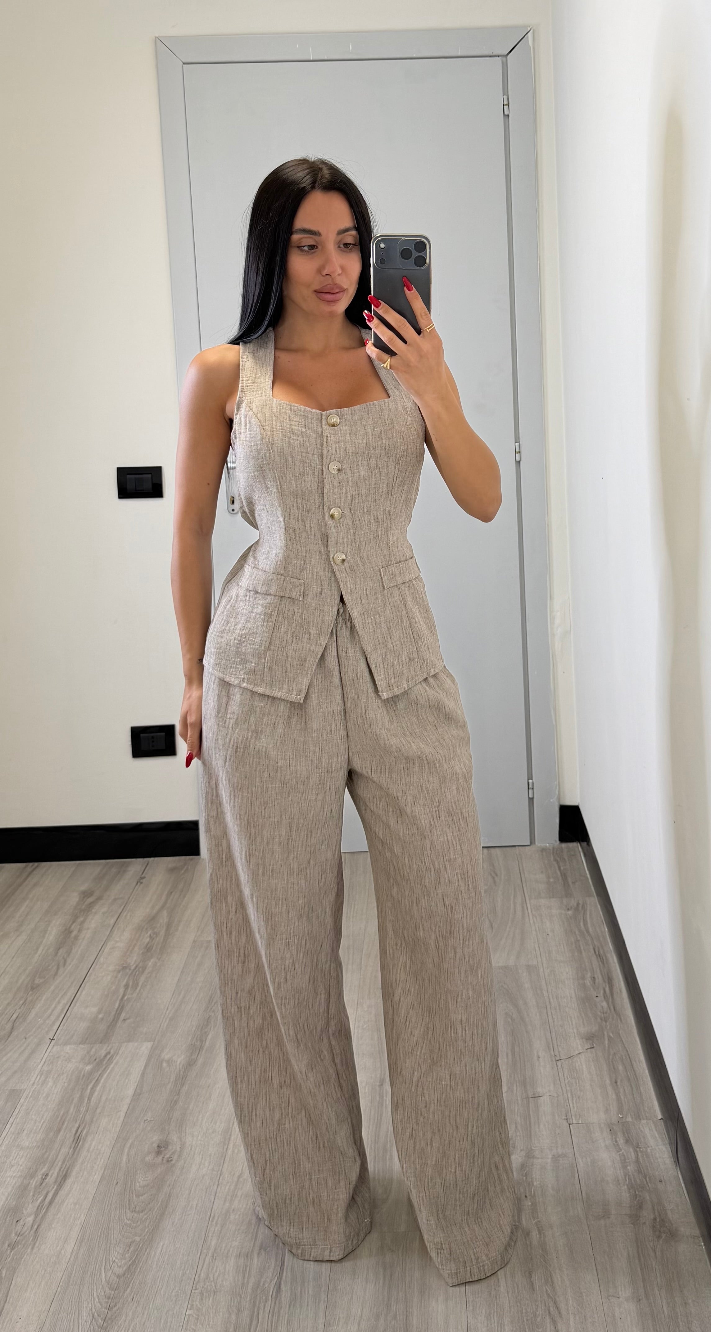 Coordinato con gilet in lino