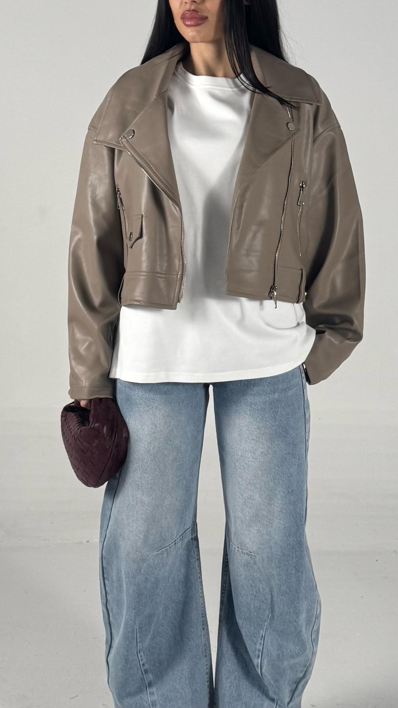 Chiodo in ecopelle beige