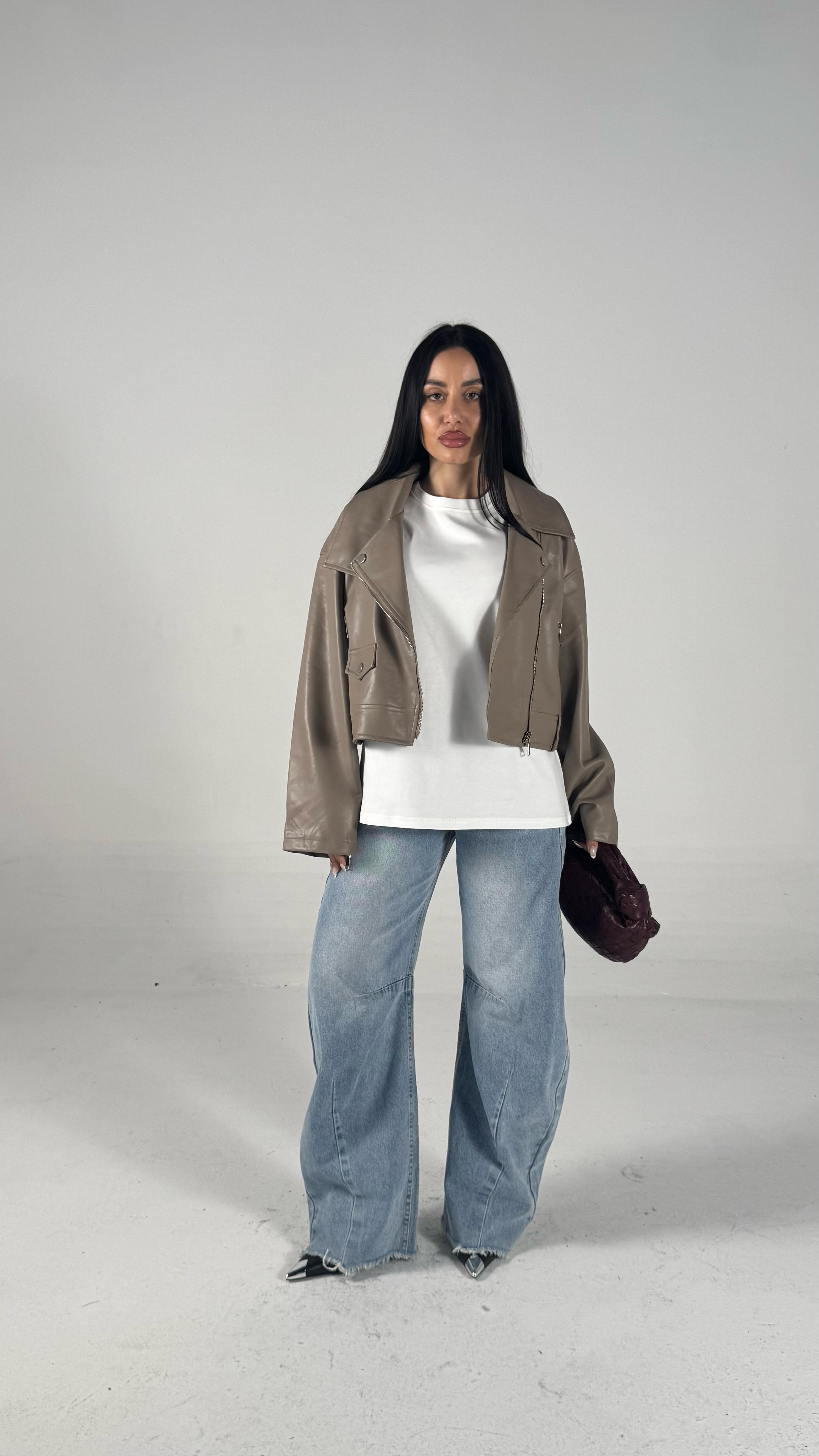 Chiodo in ecopelle beige