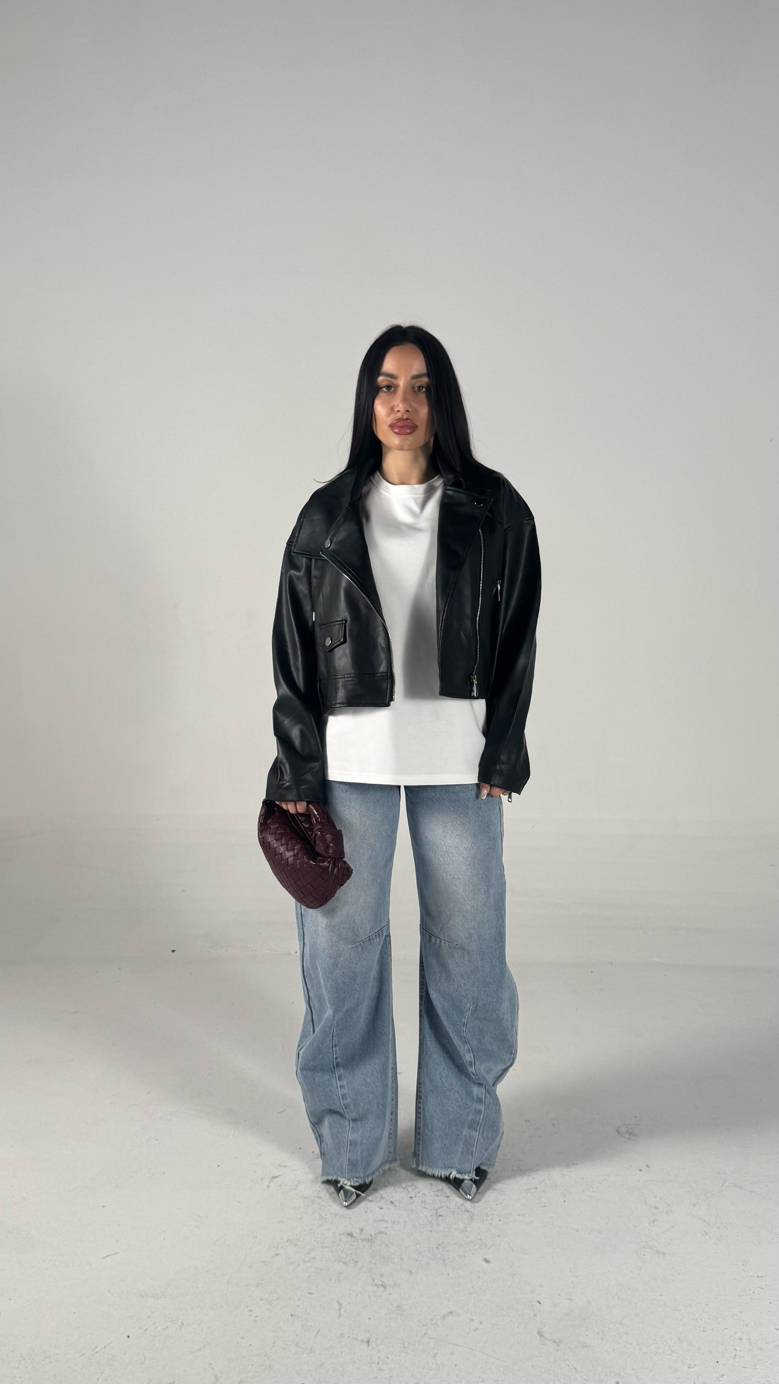Chiodo in ecopelle nero